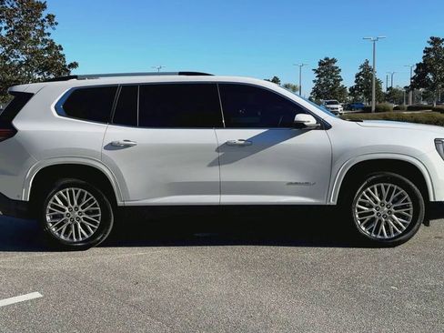 Used 2024 GMC Acadia Denali w/ Super Cruise Package image 9