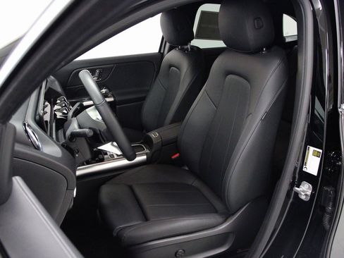 Certified 2025 Mercedes-Benz GLA 250 4MATIC image 19