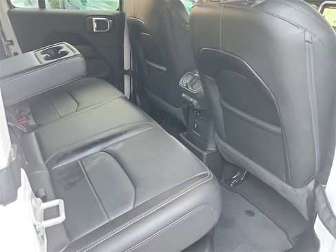 Used 2021 Jeep Wrangler Unlimited Sahara w/ Cold Weather Group image 19