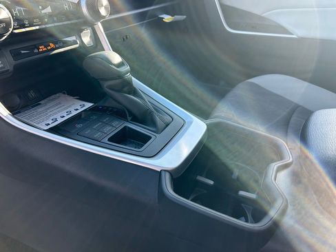 Used 2025 Toyota RAV4 XLE image 20