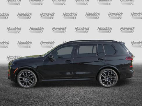 Used 2025 BMW X7 xDrive40i w/ M Sport Package AWD/4WD image 6