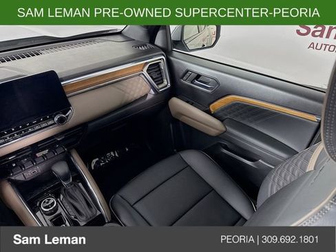 Used 2023 GMC Canyon Denali image 25