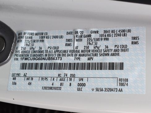 Used 2022 Ford Escape SE w/ SE Sport Appearance Package image 35