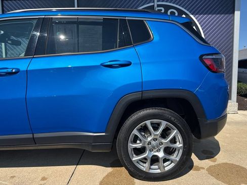Used 2022 Jeep Compass Latitude AWD/4WD image 14