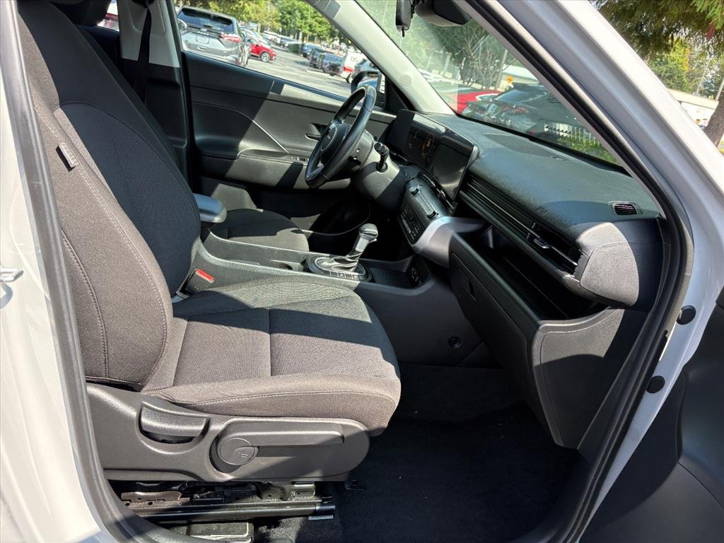 Certified 2024 Hyundai Kona SEL AWD/4WD image 16