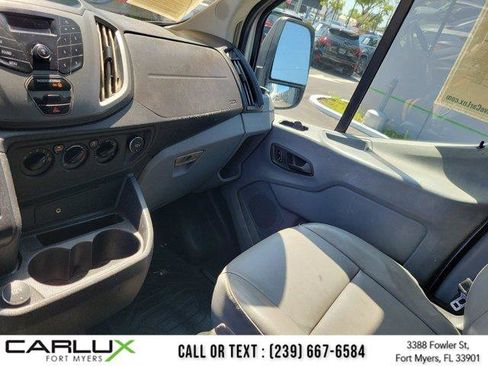 Used 2018 Ford Transit 250 148 Medium Roof RWD image 28
