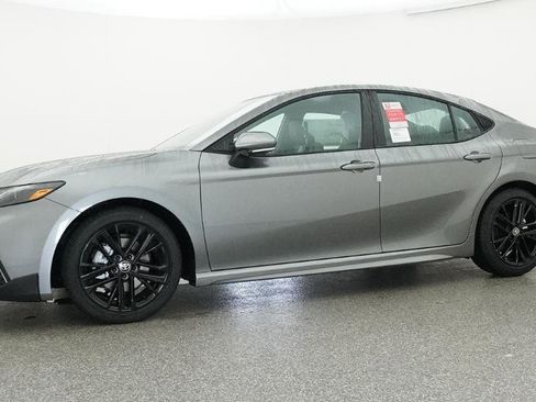 New 2026 Toyota Camry SE FWD image 17