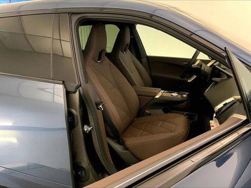 New 2026 BMW iX xDrive45 w/ Executive Package image 7