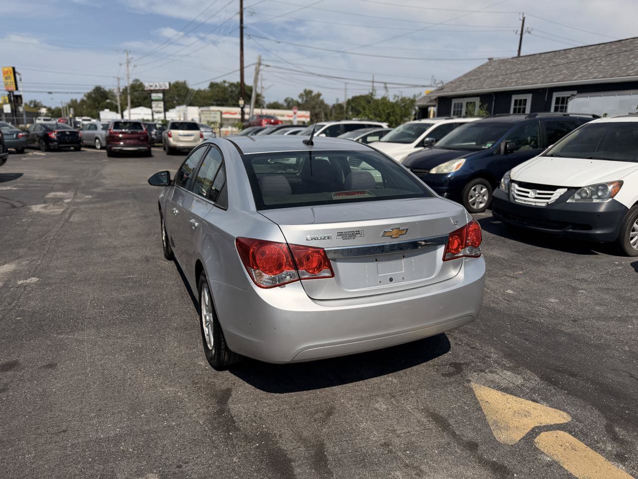 Used 2012 Chevrolet Cruze LT FWD image 12