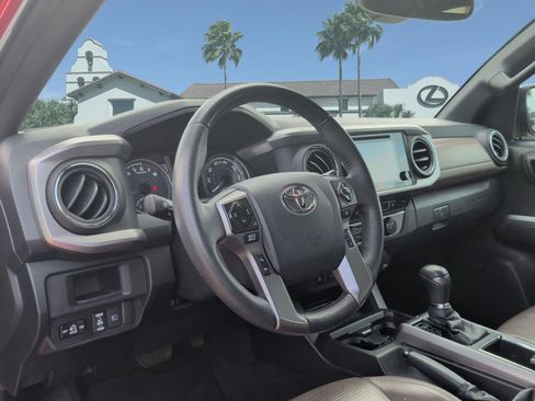 Used 2019 Toyota Tacoma Limited AWD/4WD image 12