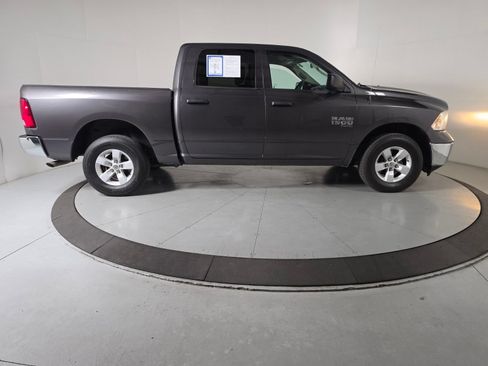 Used 2022 RAM 1500 Classic SLT AWD/4WD image 6