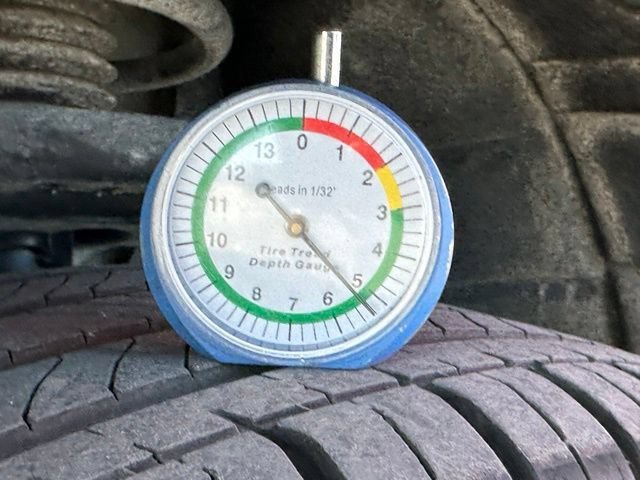 Certified 2026 Chevrolet Equinox LT AWD/4WD image 13