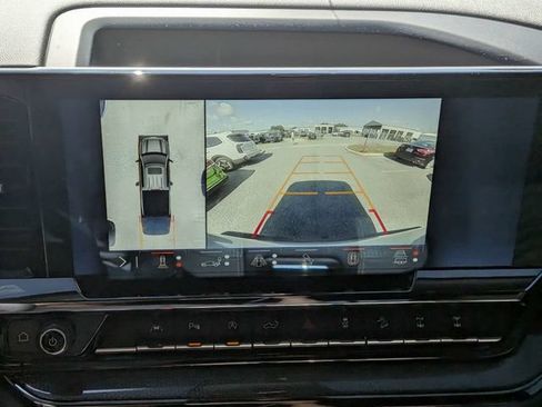 Used 2024 Chevrolet Silverado 1500 ZR2 w/ Technology Package AWD/4WD image 24