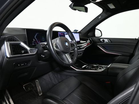 Used 2024 BMW X7 xDrive40i w/ Executive Package AWD/4WD image 4