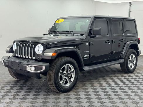 Used 2021 Jeep Wrangler Unlimited Sahara AWD/4WD image 2