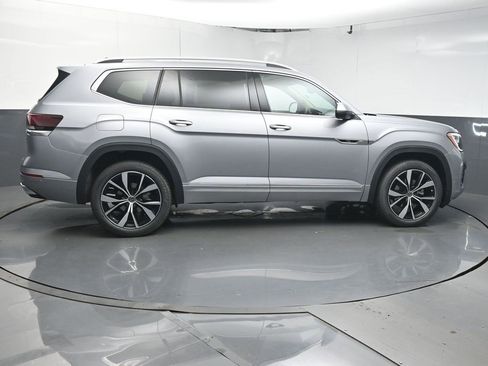 New 2026 Volkswagen Atlas SEL Premium R-Line image 8