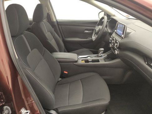 Used 2025 Nissan Sentra SV FWD image 21