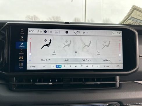 New 2025 Jeep Wrangler Sahara image 27