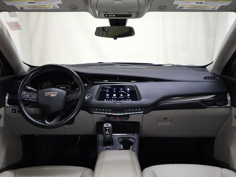 Used 2019 Cadillac XT4 Luxury AWD/4WD image 26