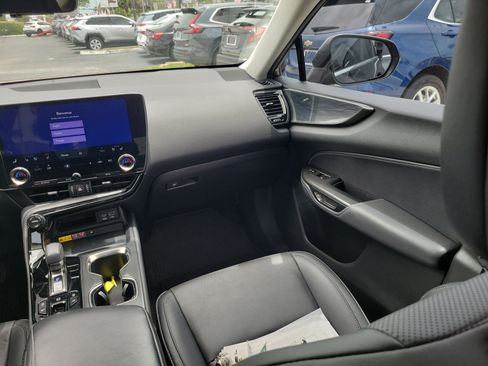 Used 2023 Lexus NX 350 AWD image 17