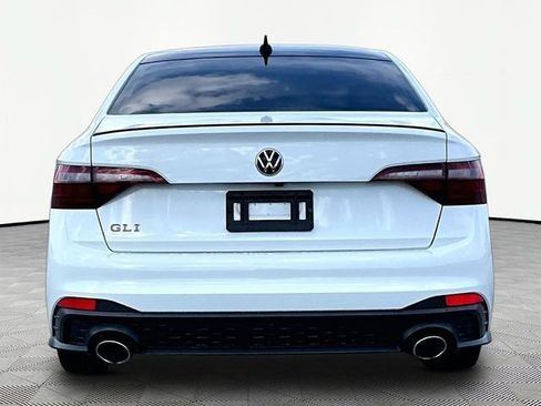 Used 2022 Volkswagen Jetta GLI Autobahn FWD image 5