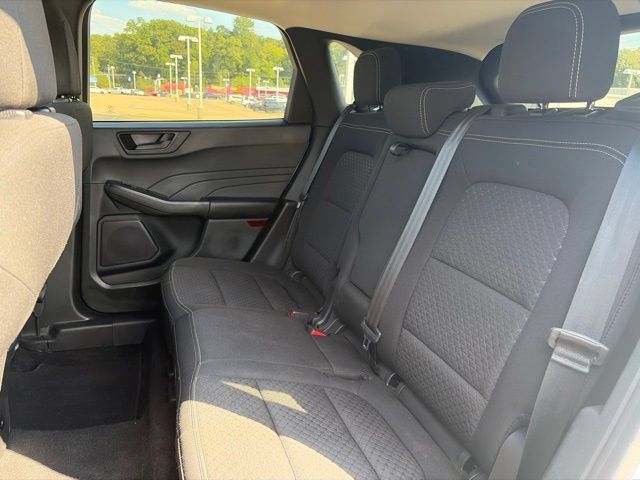 Used 2023 Ford Escape Active w/ Cold Weather Package FWD image 6