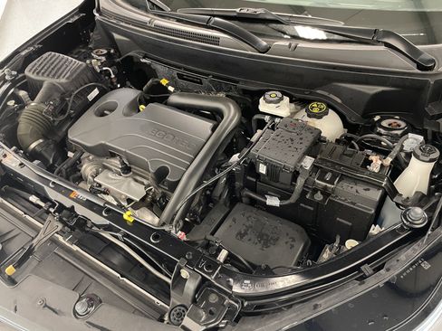 Used 2023 Chevrolet Equinox LT image 33