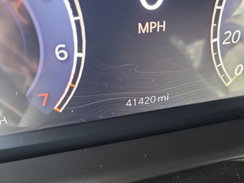 Used 2024 Jeep Grand Cherokee L Laredo image 29