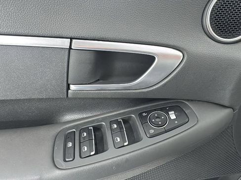 Used 2022 Hyundai Sonata SE image 17