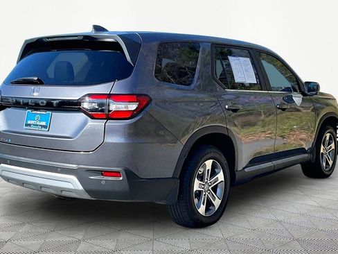 Certified 2025 Honda Pilot EX-L image 5