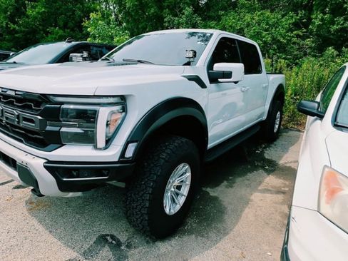 Used 2025 Ford F150 Raptor AWD/4WD image 3