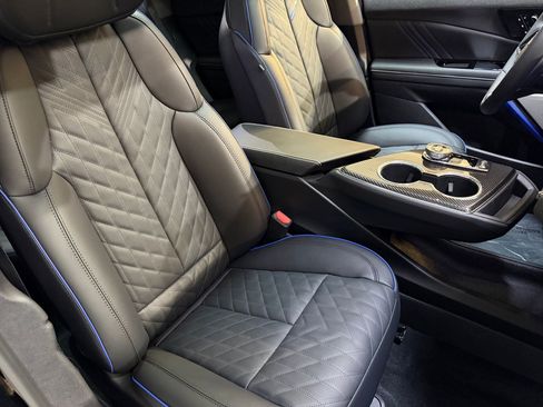 New 2026 Cadillac Optiq V AWD/4WD image 57