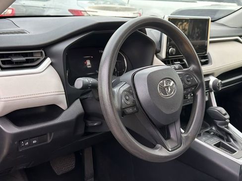 Used 2024 Toyota RAV4 XLE image 12