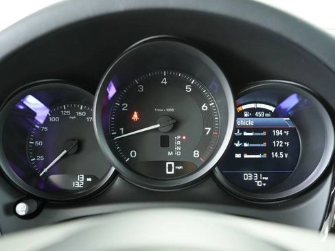 New 2025 Porsche Macan image 14