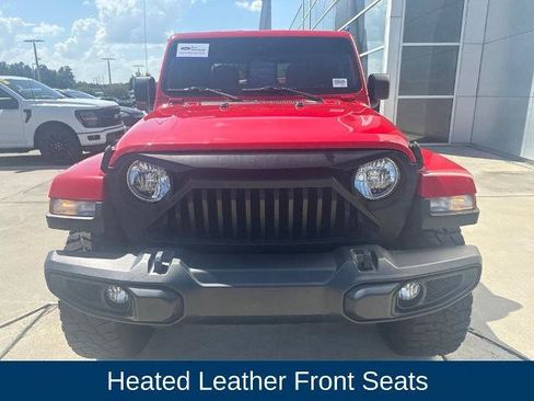 Used 2021 Jeep Gladiator Overland w/ Popular Equipment Package AWD/4WD image 2