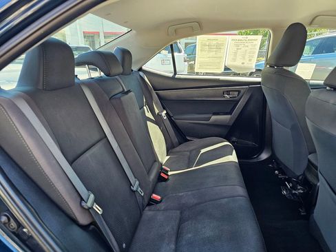 Used 2017 Toyota Corolla LE FWD image 12
