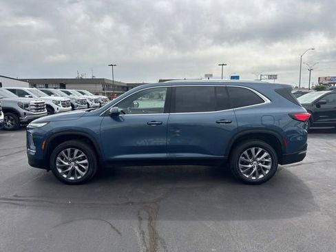 Used 2025 Buick Enclave Preferred AWD/4WD image 8