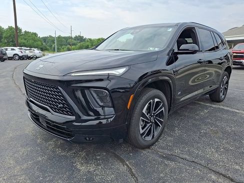 Certified 2026 Buick Enclave Sport Touring w/ Power Package AWD/4WD image 3