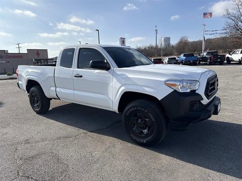 Used 2022 Toyota Tacoma SR5 image 6