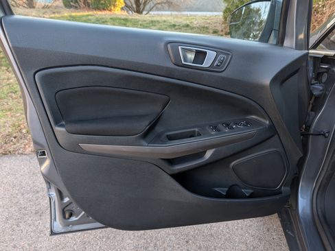 Used 2019 Ford EcoSport SE w/ Interior Protection Package image 30
