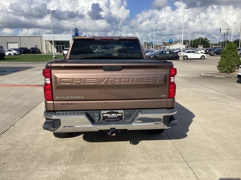 Used 2019 Chevrolet Silverado 1500 LT w/ Texas Edition RWD image 6