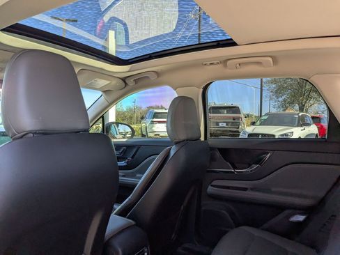 Used 2024 Lincoln Corsair Reserve w/ Equipment Group 201A image 22