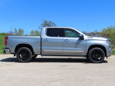 New 2026 Chevrolet Silverado 1500 High Country AWD/4WD image 2