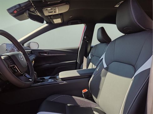 New 2026 Toyota Camry Hybrid image 19