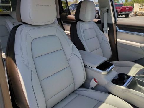 New 2026 GMC Terrain Denali AWD/4WD image 28