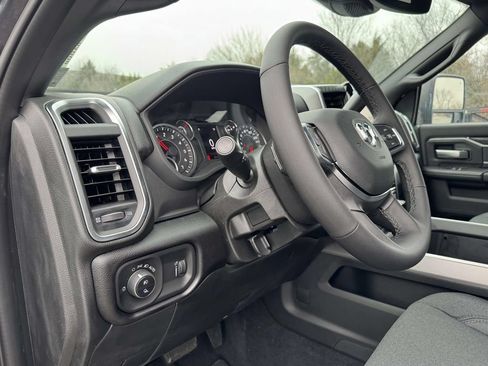New 2026 RAM 2500 Big Horn AWD/4WD image 2