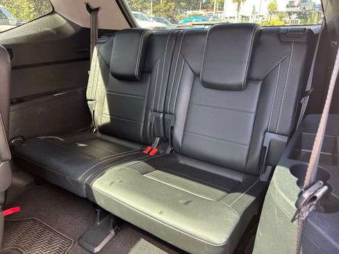 Used 2021 Volkswagen Atlas SE w/ Panoramic Sunroof Package FWD image 12
