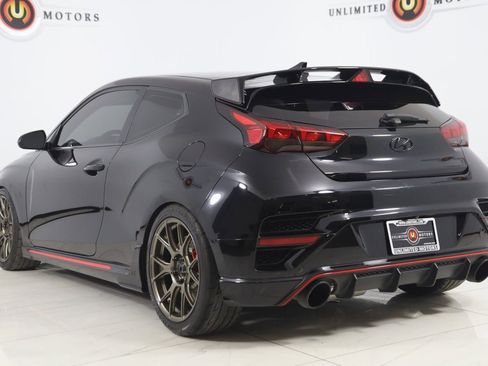 Used 2022 Hyundai Veloster N image 4