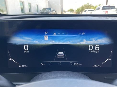 Used 2024 Kia Sportage SX image 10