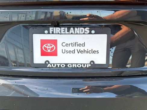 Used 2026 Toyota Corolla XSE FWD image 11